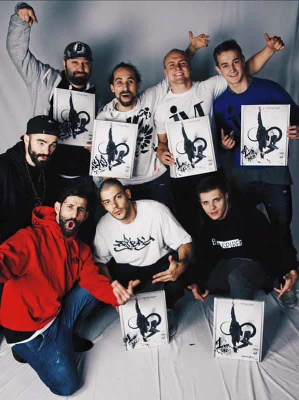 Universal Language Winners — 4 vs 4 Battle